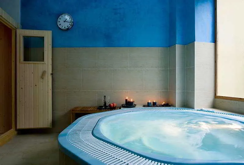 Montehueznar Spa El Pedroso 2*,  Spain